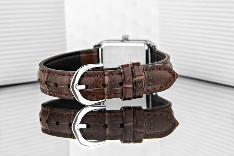 Orë dore për femra Casio, kafe