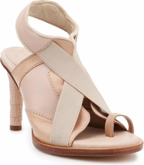 Këpucë me taka Lacoste femra, bezhë