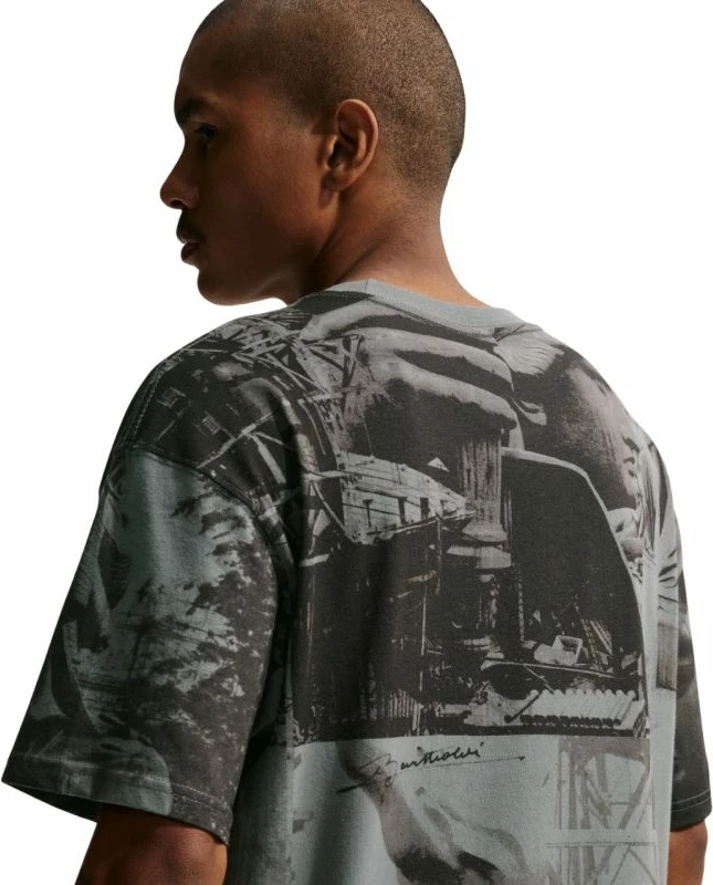 Maicë meshkuj Nike FFF Iron, gri