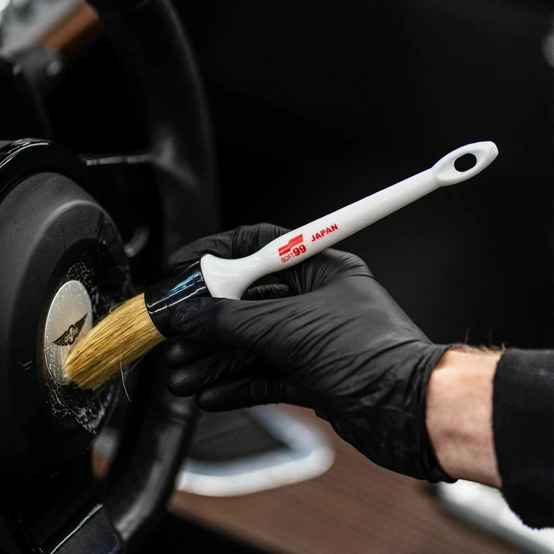 Brushe Interior Zeze/bardhe 30mm