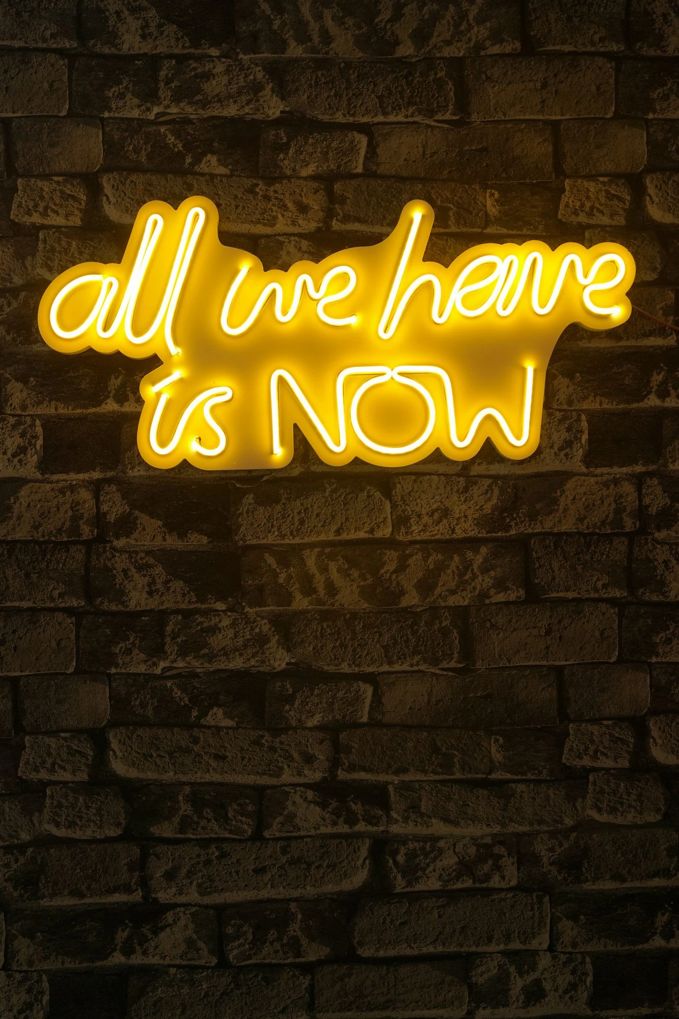 Dritë dekorative plastike LED, 'All We Have is Now', ngjyrë e verdhë