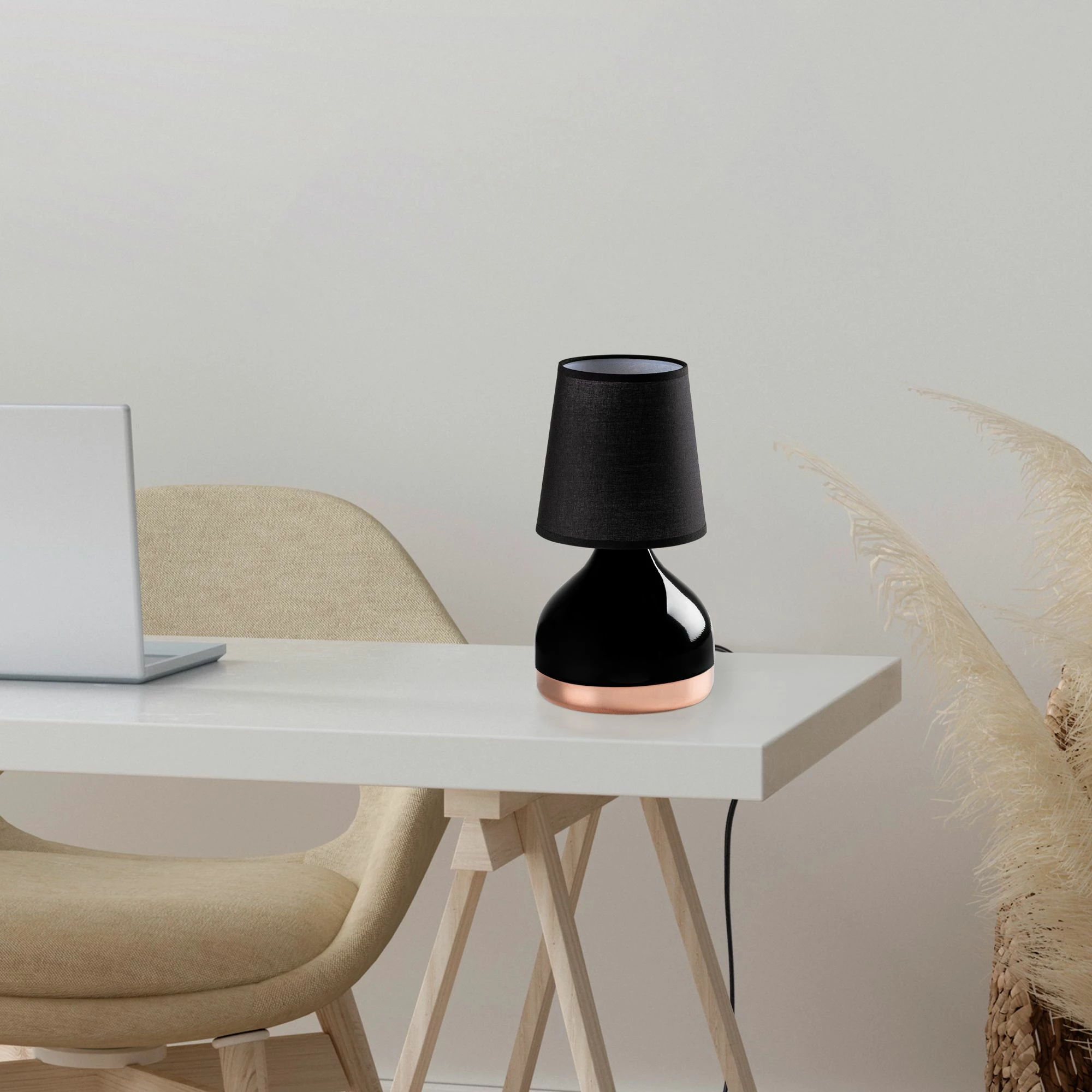 Llambë tavoline Opviq, Yıldo - 8031, ngjyrë e zezë