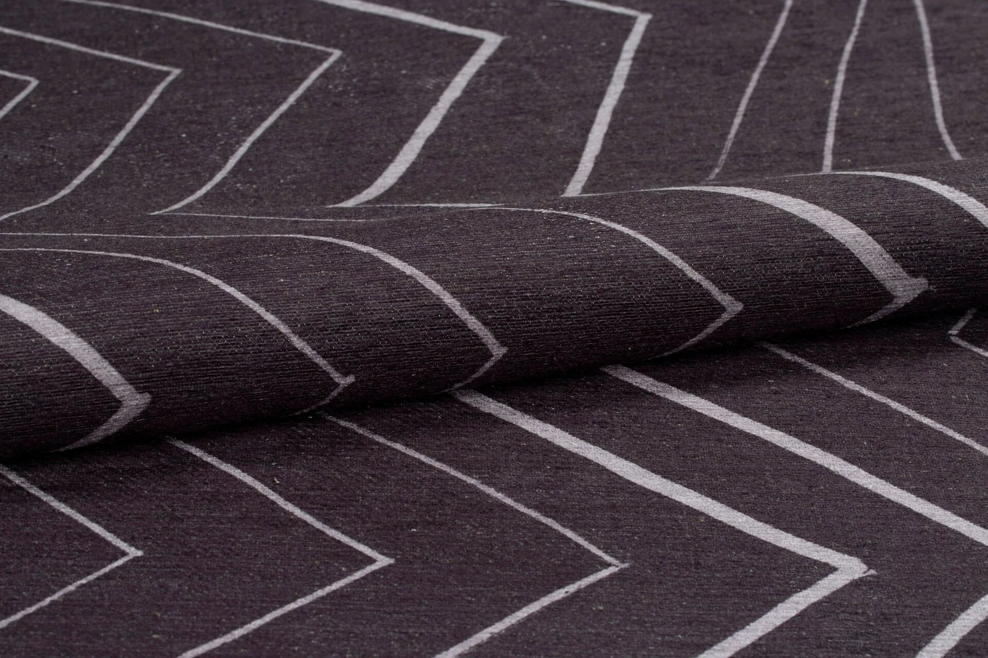 Qilim Conceptum Hypnose, Ada Gönül Chenille, ngjyrë e zezë, 230x330cm