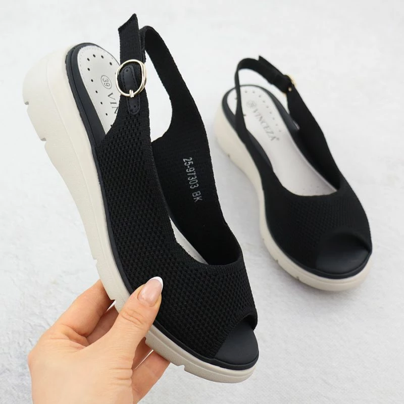 Sandale platforme tekstili për femra Vinceza 97303, të zeza