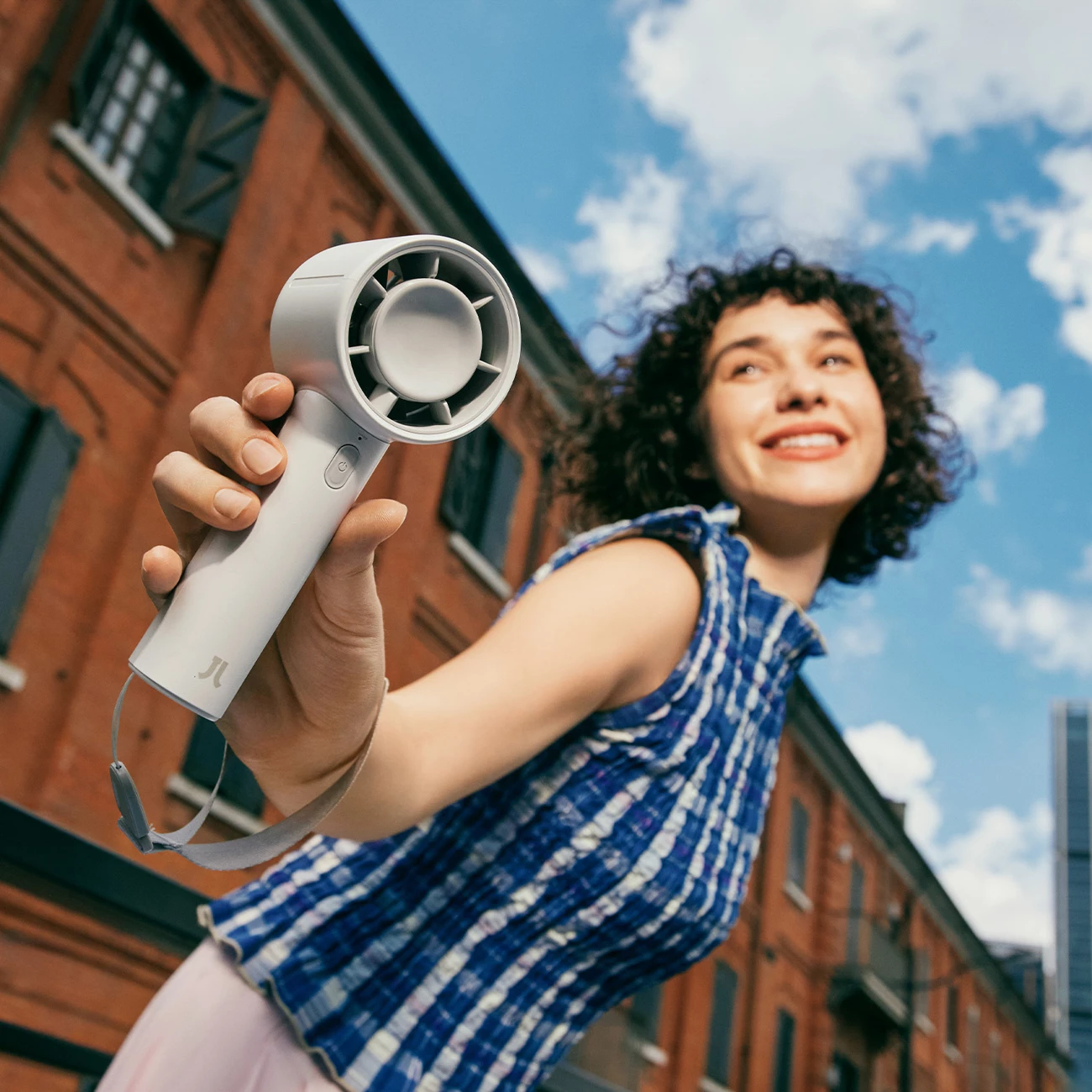 Ventilator dore Jisulife Handheld Fan 10 4000mAh USB-C, gri, set (kabllo USB-C, litar, udhëzime)