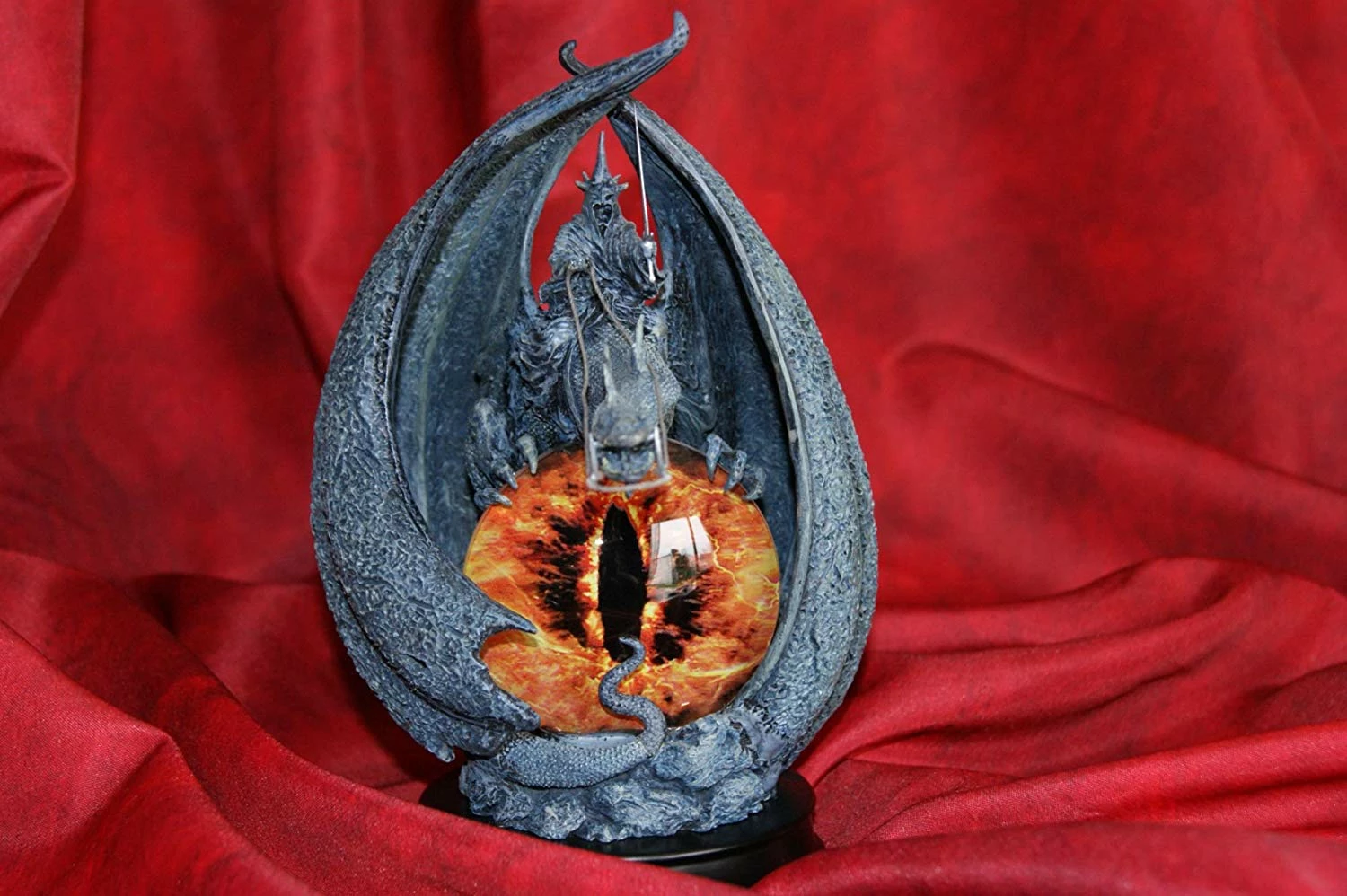 Mbajtëse kadile Noble Collection Lord of the Rings Fury of the Witch King 20 cm, porcelan cold-cast