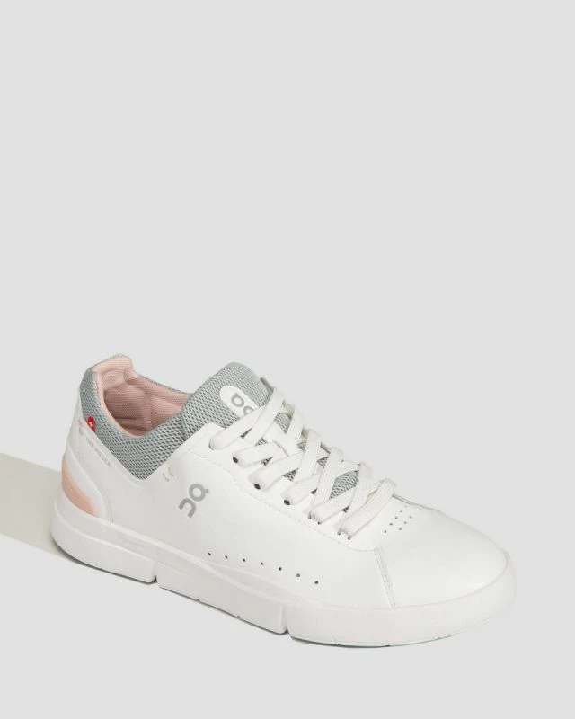 Atlete femra On Running, të bardha