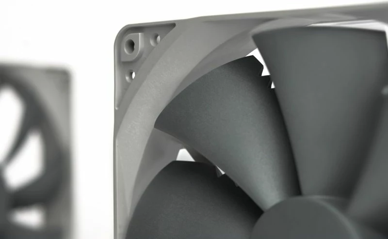 Ventilator kompjuteri noctua redux 140mm PWM, gri