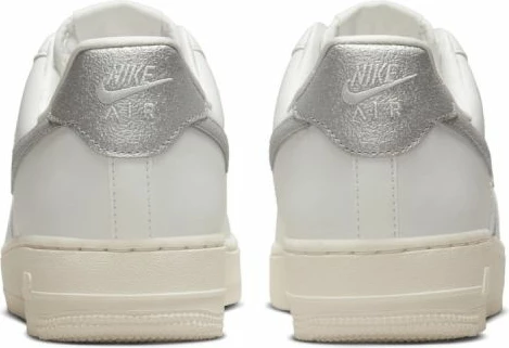 Atlete për femra Nike, të bardha