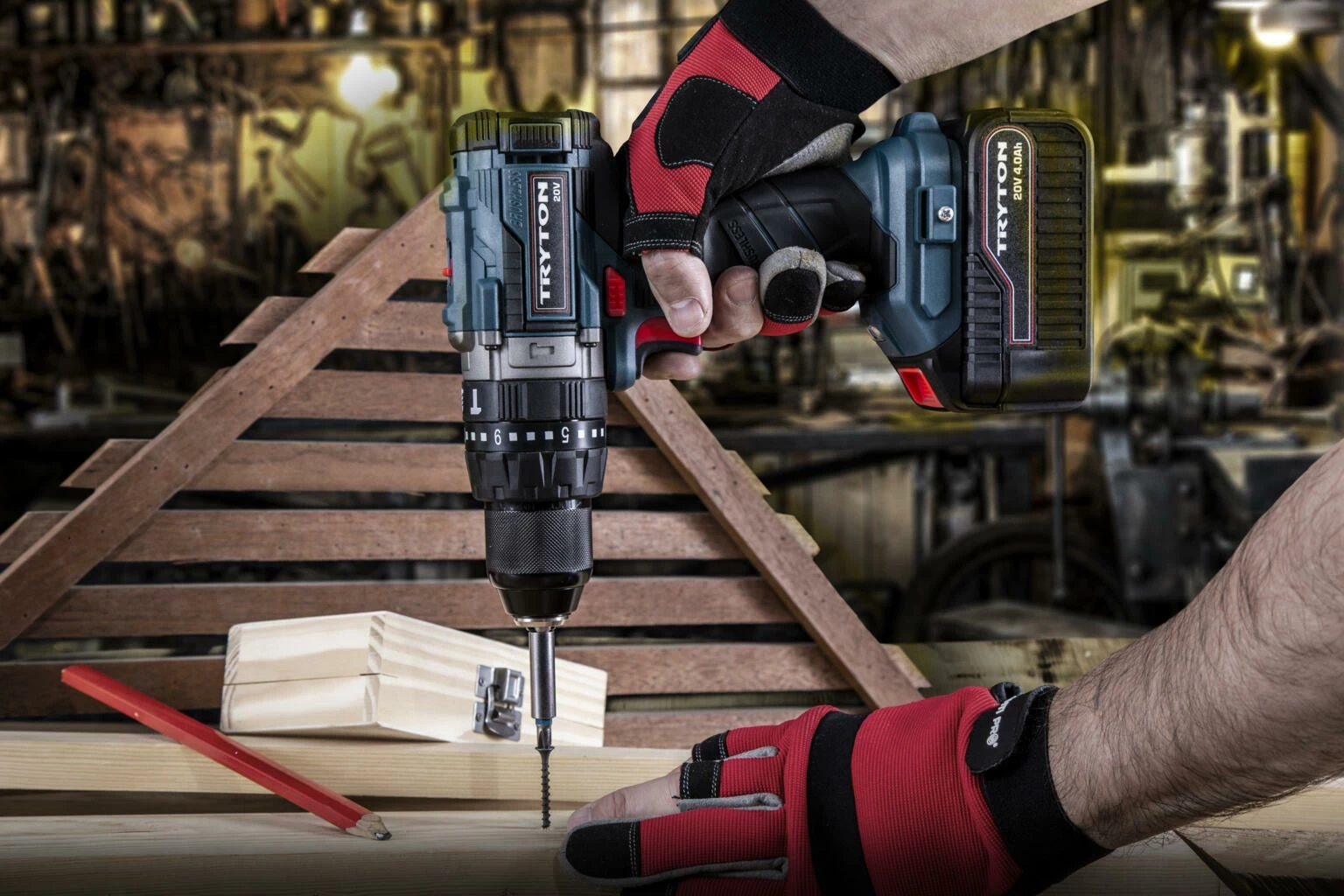 Trapan/vidalec me bateri TRYTON TBLV204 20V 50Nm Brushless, 2x4Ah, me karikues e valixhe
