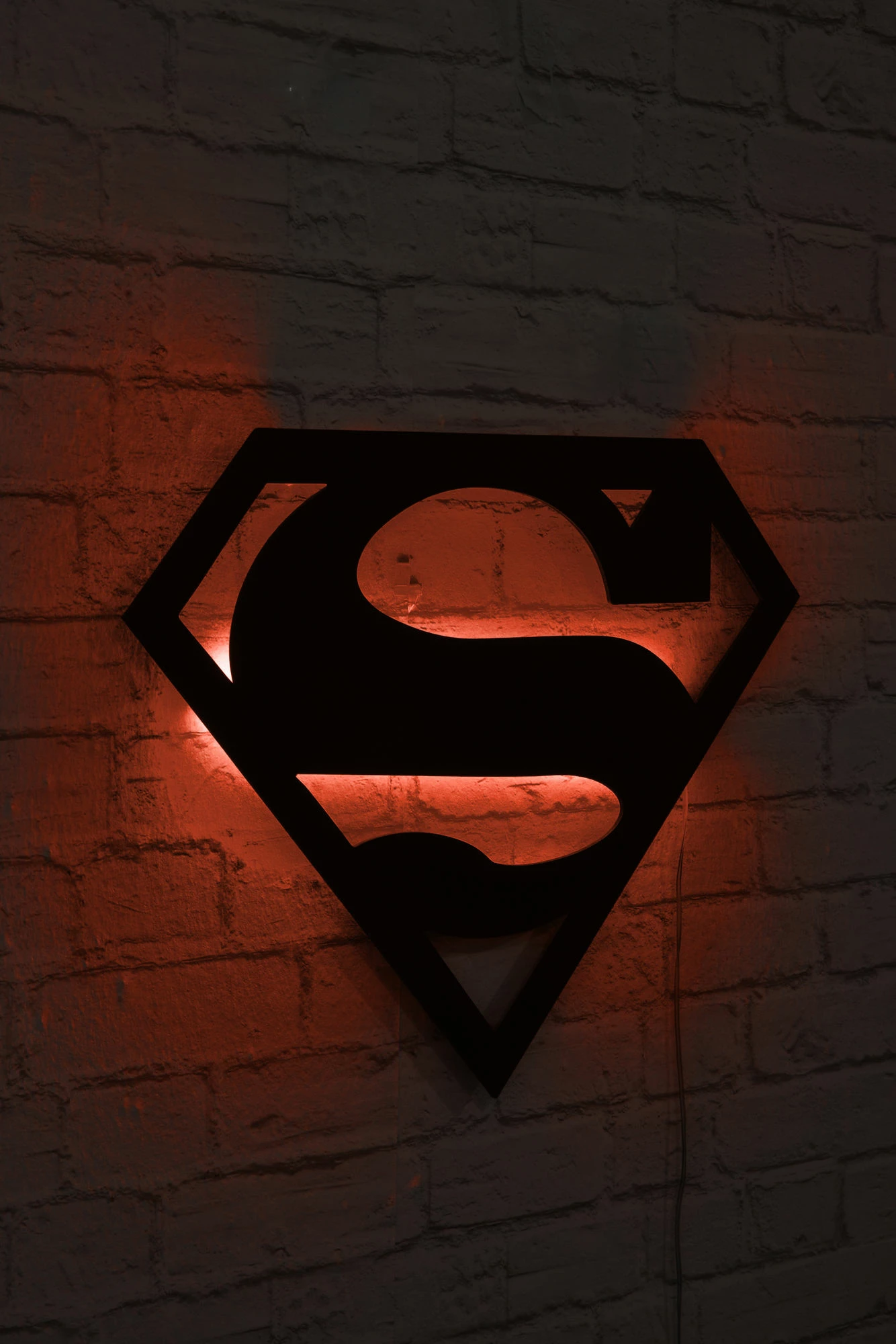 Dritë dekorative LED Wallity, Superman, e kuqe