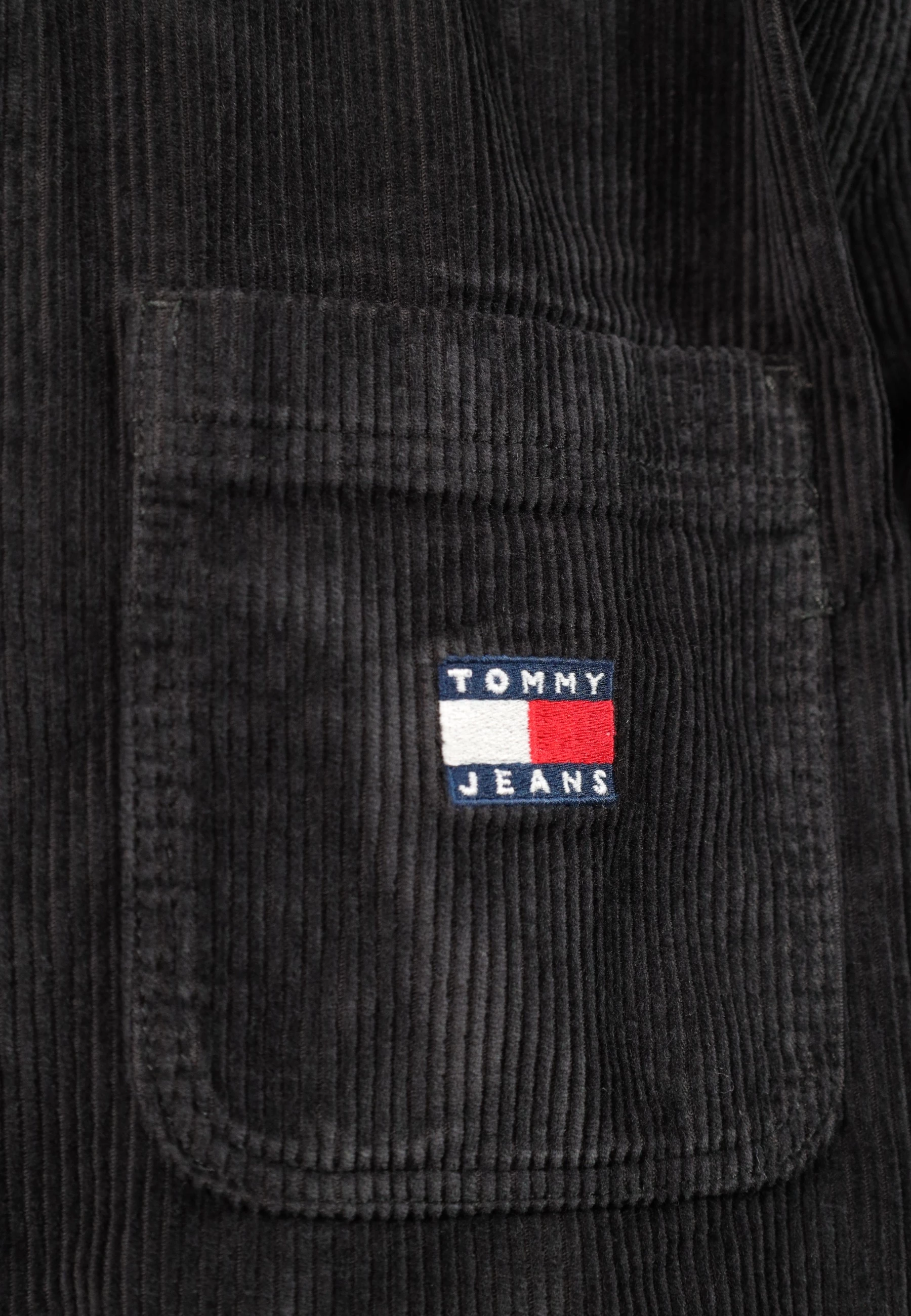 Këmishë me mëngë të gjata Tommy Hilfiger Jeans DM0DM23705 për meshkuj, e zezë [Madhësia: L]