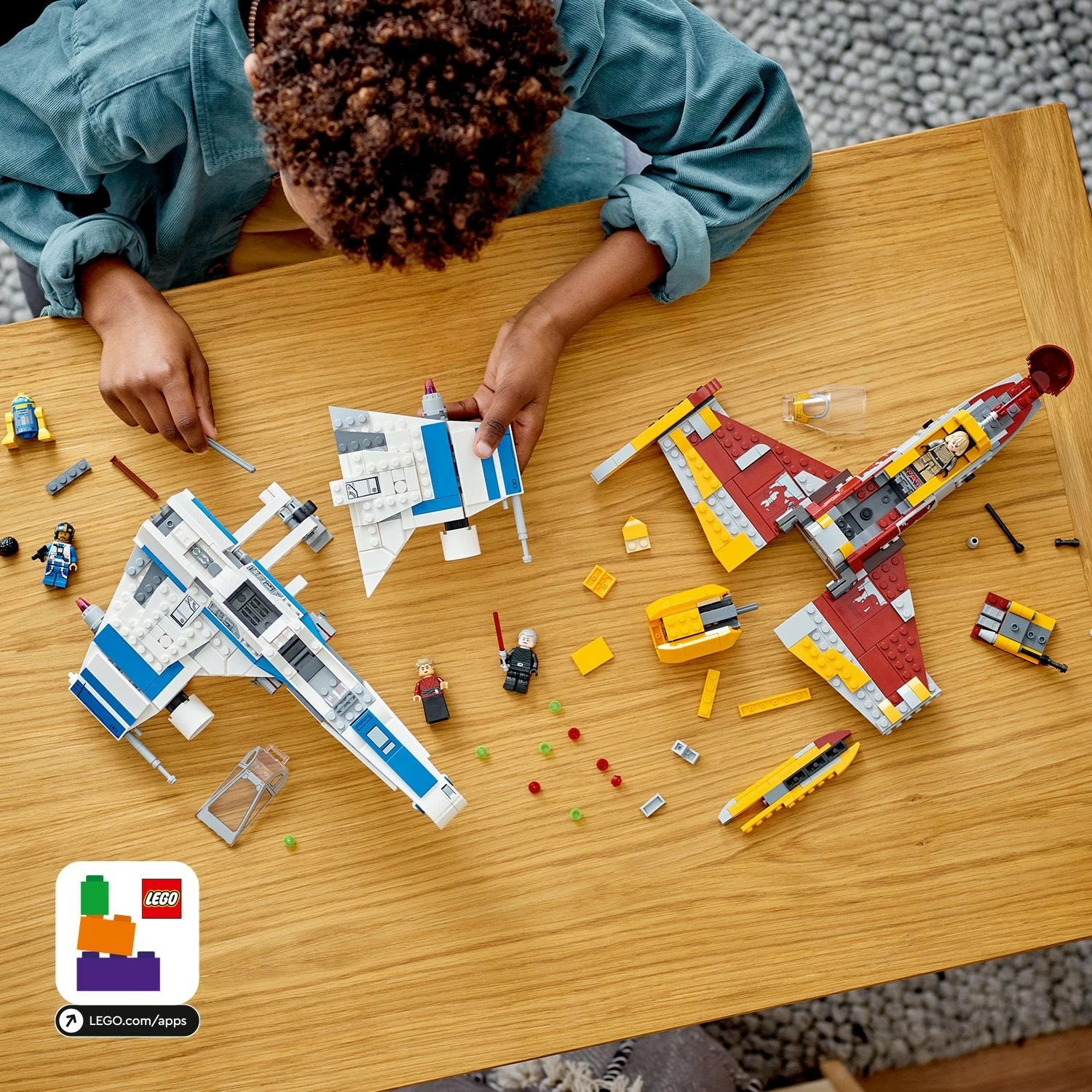 Set ndërtimi LEGO Star Wars New Republic E-Wing vs Shin Hati’s Starfighter 1056 pjesë, shumëngjyrësh