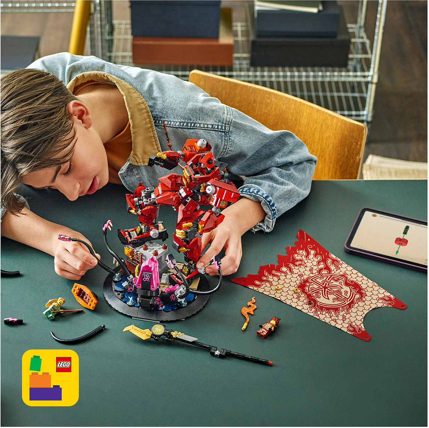 Set ndërtimi LEGO NINJAGO The Fire Knight Mech 71846, 996 copë, 14+, shumëngjyrësh