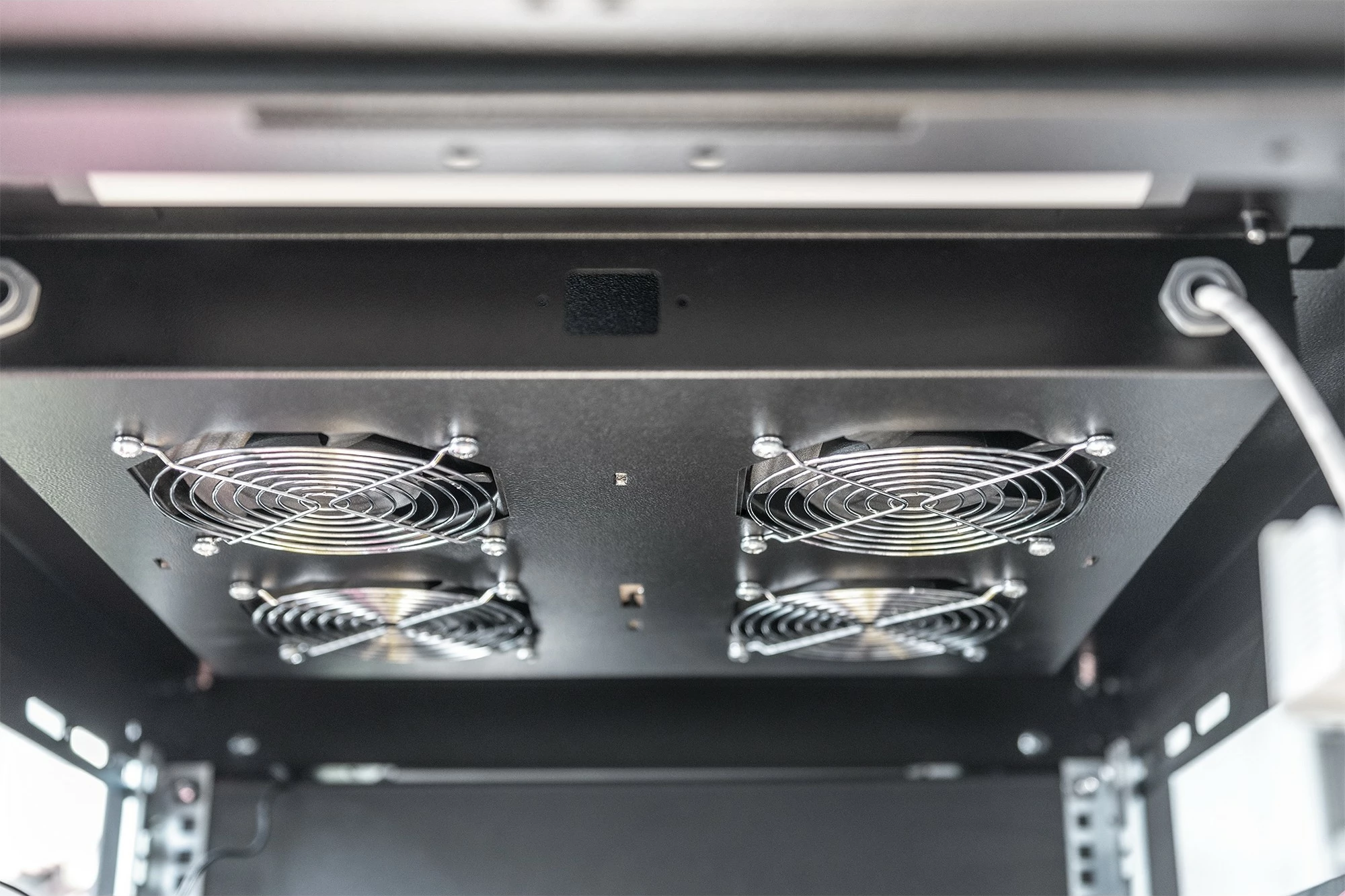 Njësi ventilimi Digitus për kasë rrjeti 19", 4 ventilatorë, e zezë