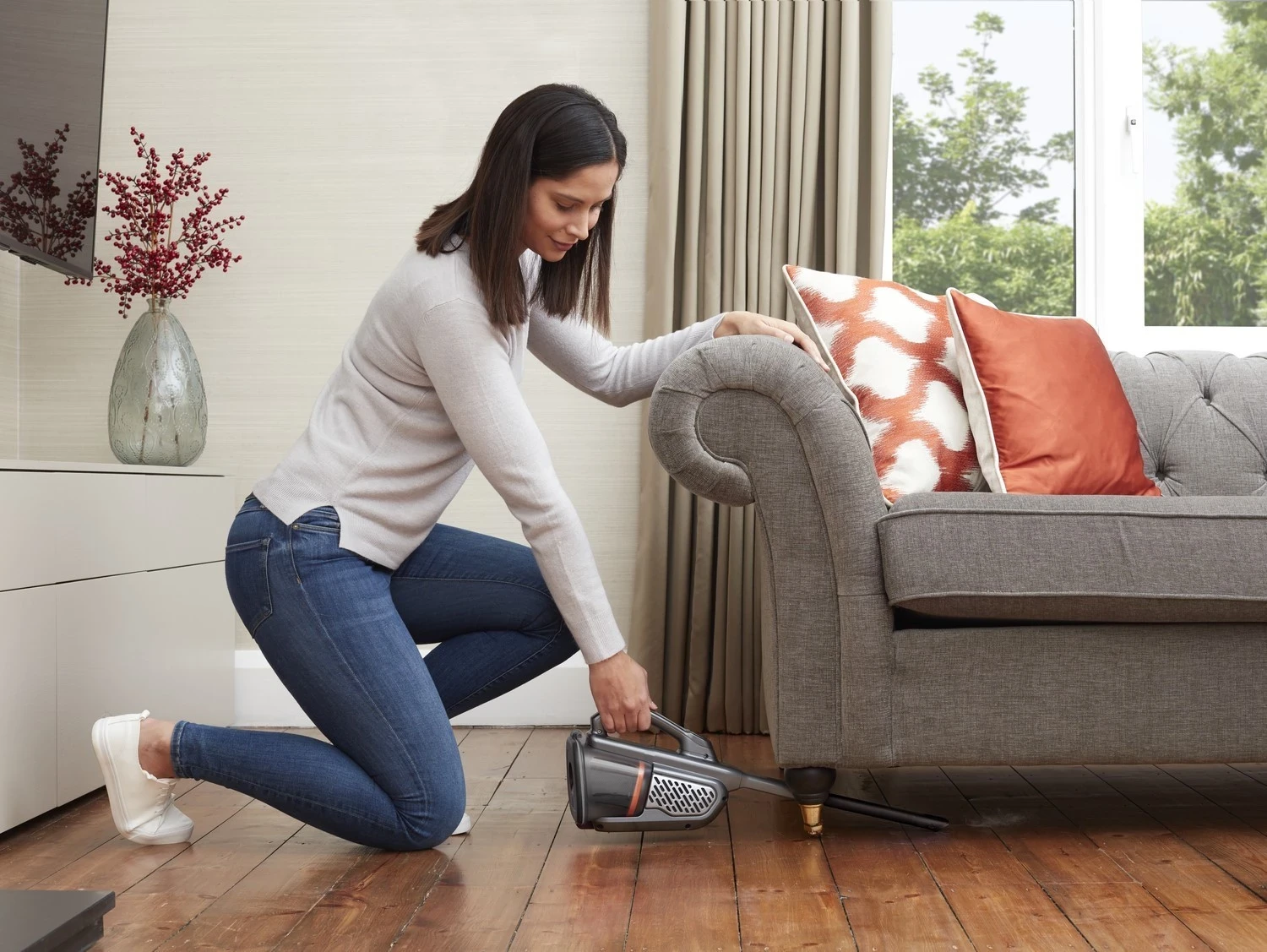 Pastrues portativ Black & Decker, gri-zezë