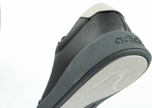 Atlete për meshkuj adidas Nova Court M GZ1783, të zeza [Madhësia: 44]