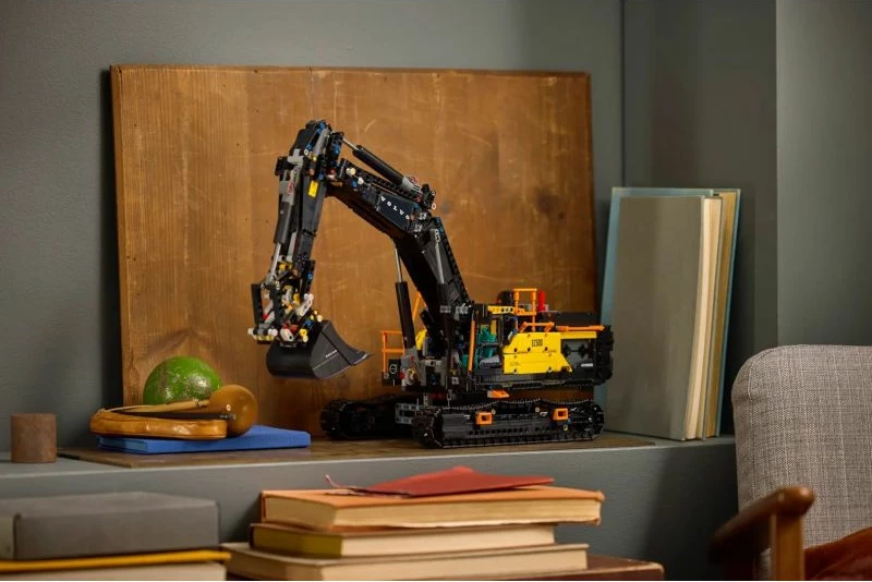 Set ndërtimi LEGO Technic për të rritur