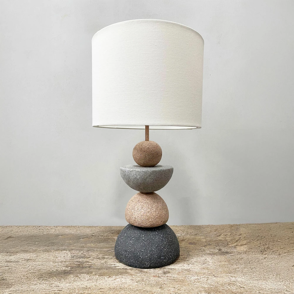 Llambë tavoline ZENSTONE A, bazë me ngjyra të ndryshme, abazhuri prej pëlhure të bardhë, 25.5x25.5x49cm