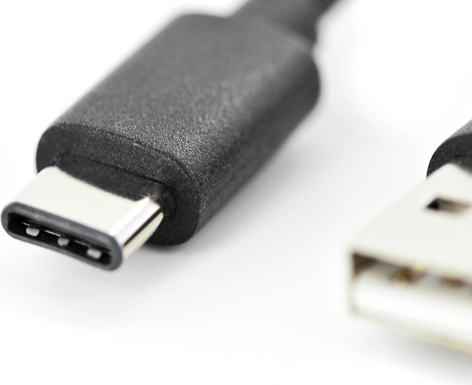 Kabllo USB Digitus Type-C në USB A, 1m, USB 2.0, e zezë