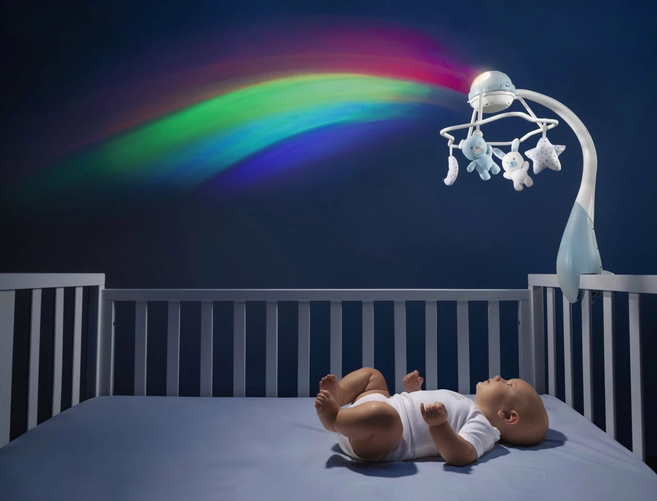 Karusel muzikor Chicco First Dreams Rainbow 3-in-1 CHICZ-0934, kaltër, set me lodra pelushi