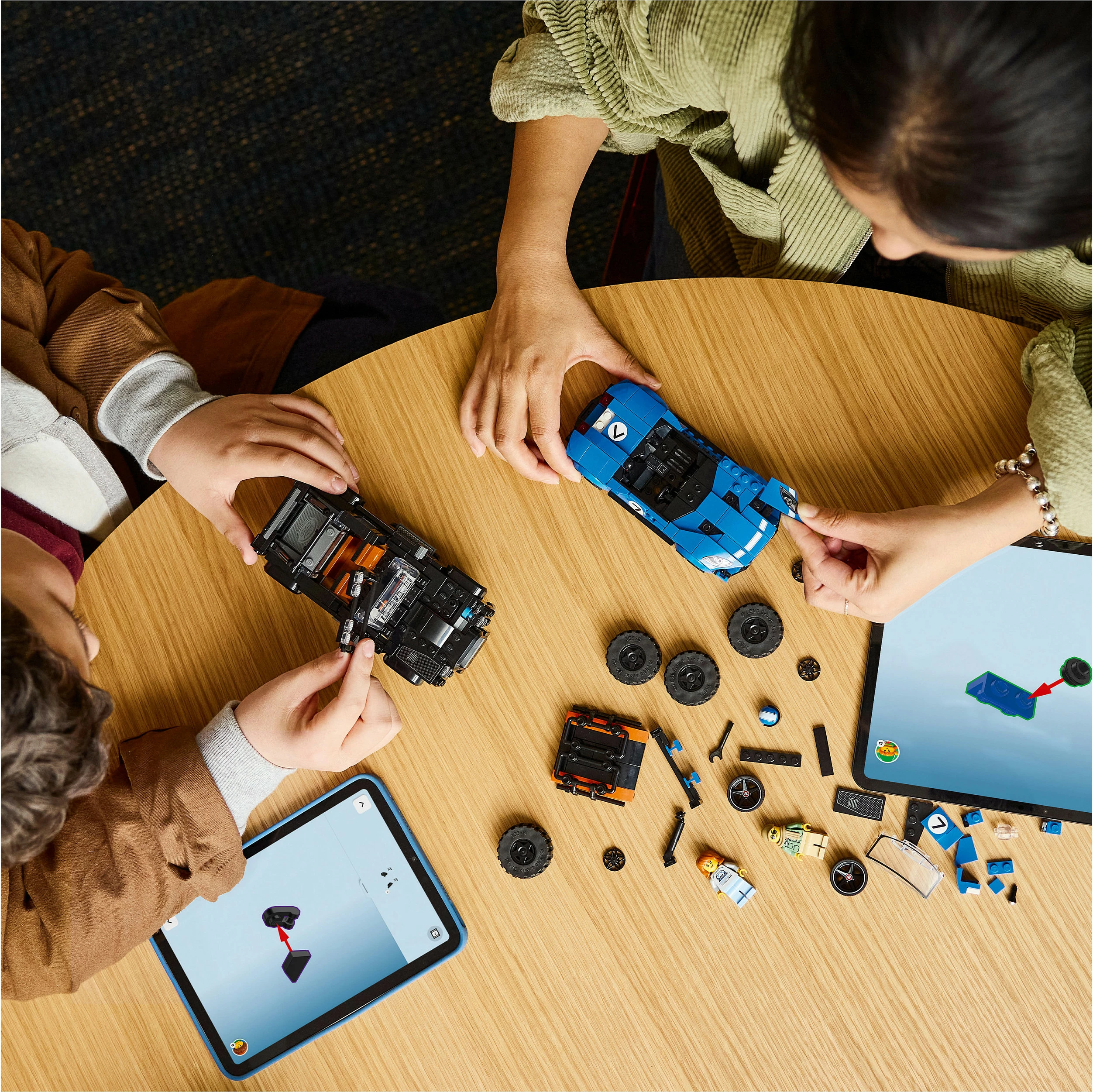 Set ndërtimi LEGO Speed Champions 77264 Jaguar F-Type Project 7 & Land Rover Classic Defender, 740 copë, 10+, blu/zi