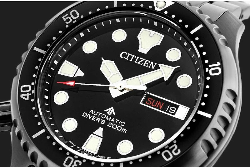 Orë dore për meshkuj Citizen, e zezë