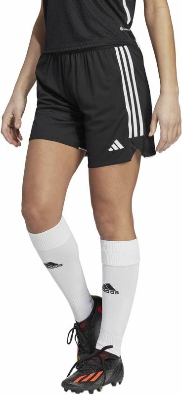 Shorce për femra adidas, të zeza [Madhësia: M]