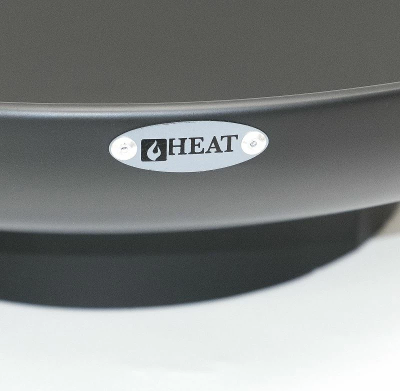 Enë zjarri për oborr Heat, e zezë