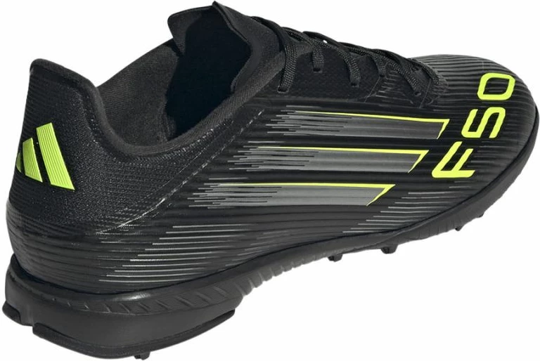 Atlete futbolli për meshkuj adidas F50, të zeza [Madhësia: 42]