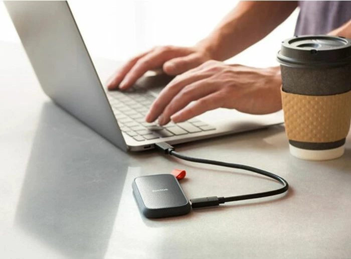 SSD eksterne portative SanDisk SDSSDE30-2T00-G26 2TB USB-C USB 3.2 Gen 2 deri 800MB/s, e zezë, me kabllo USB-C në USB-A