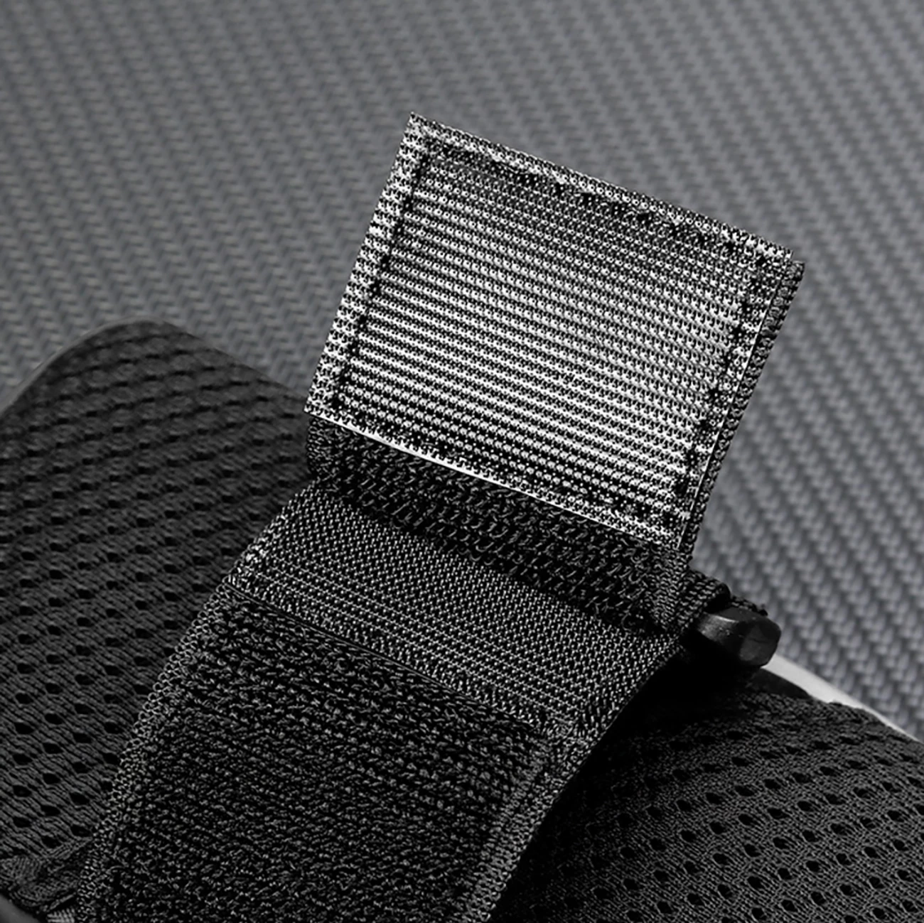 çantë krahu sportive për celular, Wozinsky WSDB-B, 19x10x2.5 cm 86 g, e papërshkueshme nga uji, e zezë