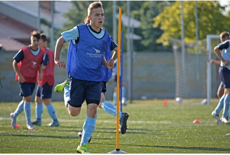 Shenjues futbolli për fëmijë Yakima Marker Jr 100020D, të kuqe [Madhësia: Fëmijë]