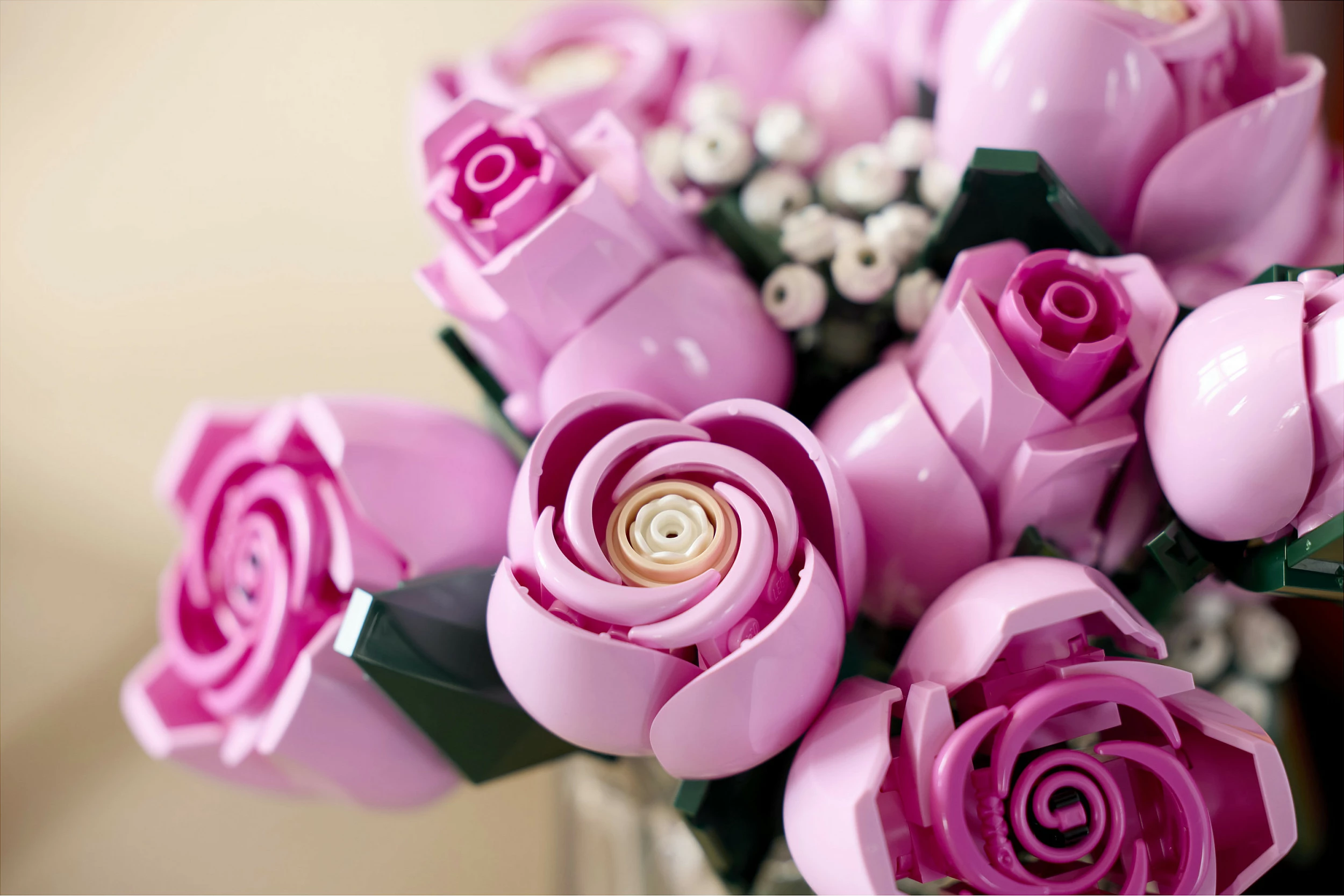 Set ndërtimi LEGO Botanicals 10374 Buqetë Trëndafilash Roze, 789 copë, 18+, multikolor
