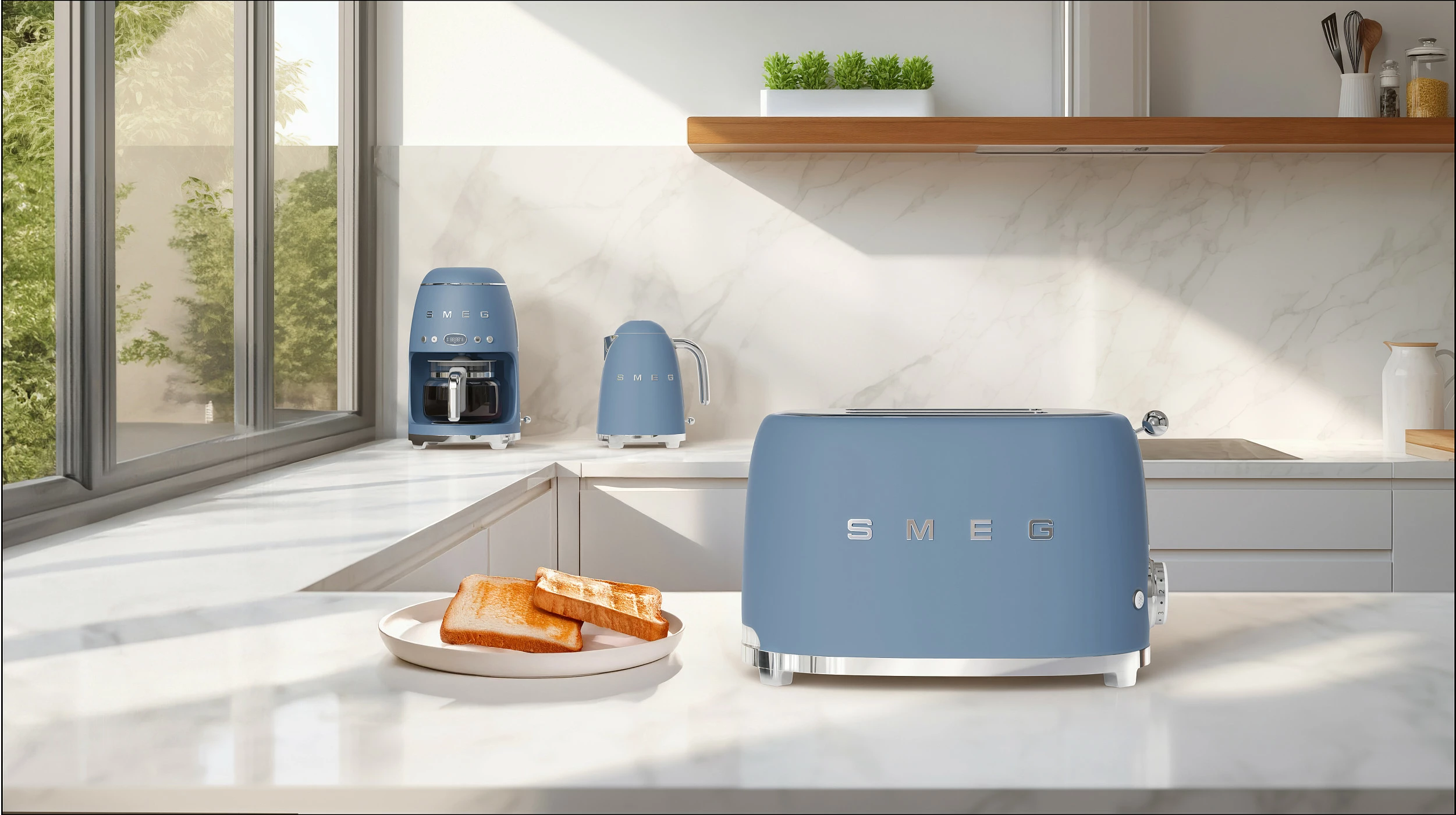 Aparat kafeje me filtër Smeg DCF02SBMEU, 10 filxhanë, 1.25 L, Storm Blue