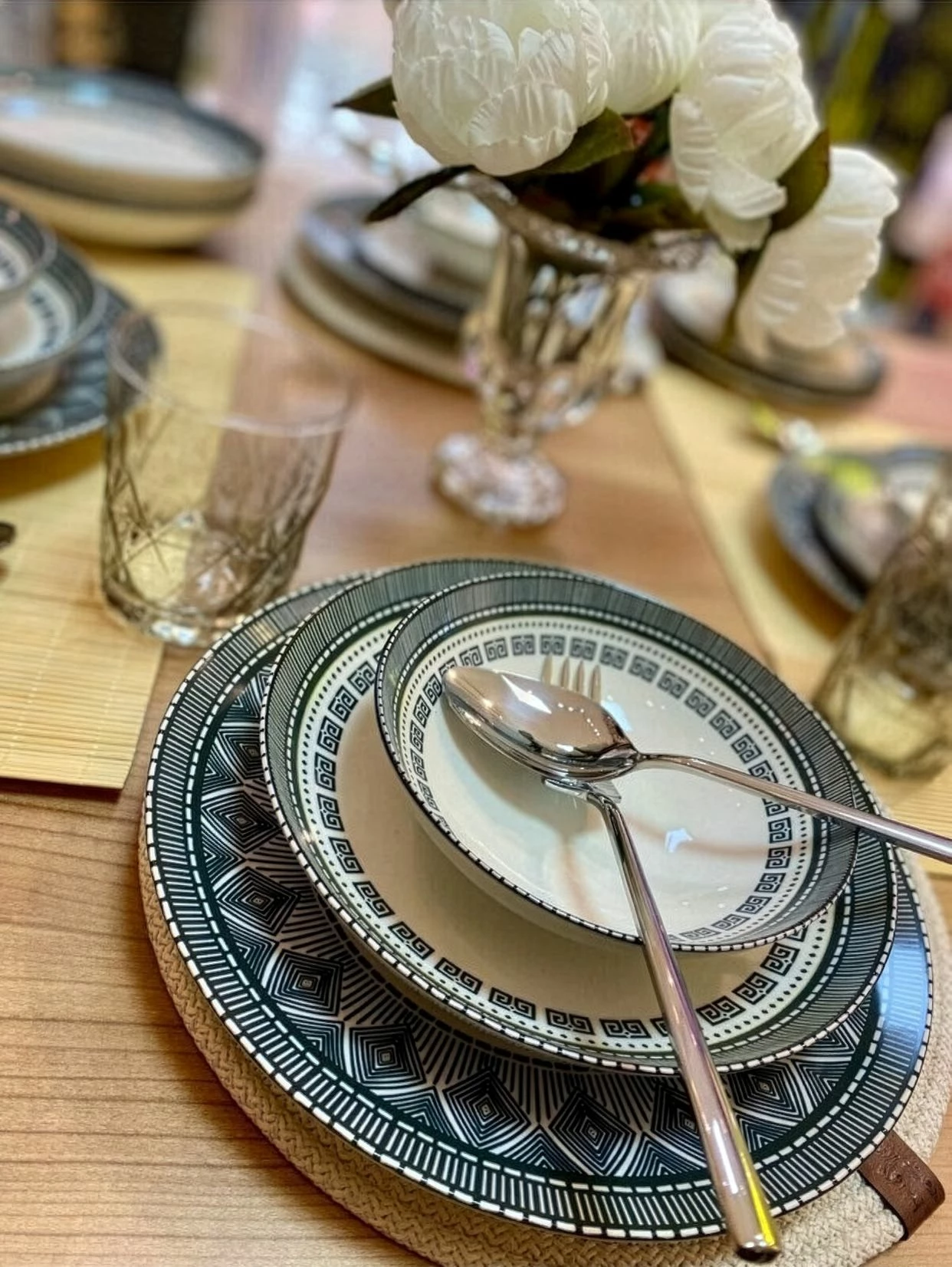 Set enësh për drekë (24 copë), Hermia Concept, GBSATN24KY4E43532