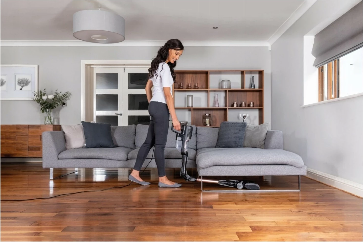 Fshesë elektrike Shark HZ500EU, 450W, 0.300L, e zezë-roze