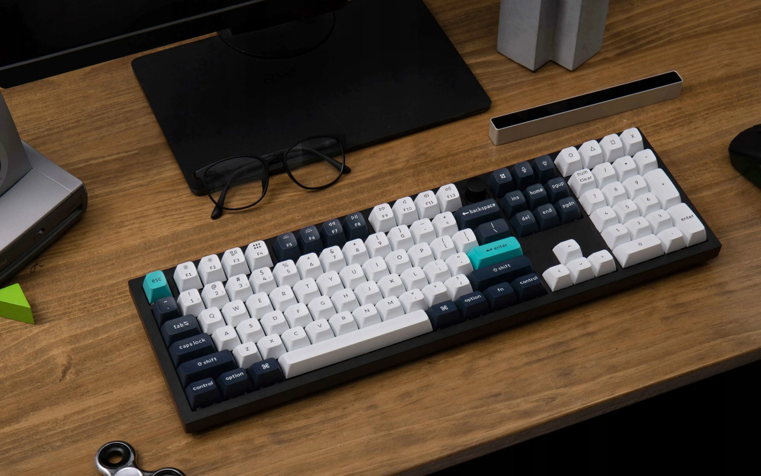 Tastierë mekanike Keychron Q6 Max (Q6M-M1) QMK/VIA, Gateron Jupiter Red, 100% US layout, tri-mode, RGB, e zezë