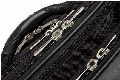 Set biznesi 2 pjesësh Wenger Patriot, trolley 17 inç me çantë notebook 15.4 inç, e zezë