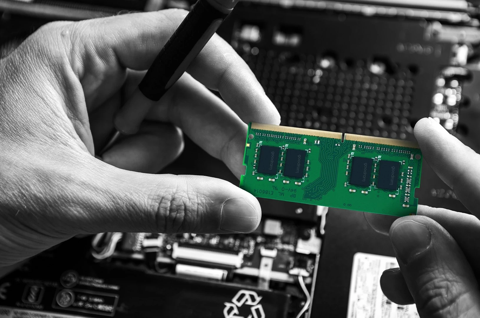 RAM Memorje Goodram W-LO26S16G, 16 GB, DDR4, 2666 MHz, Zi