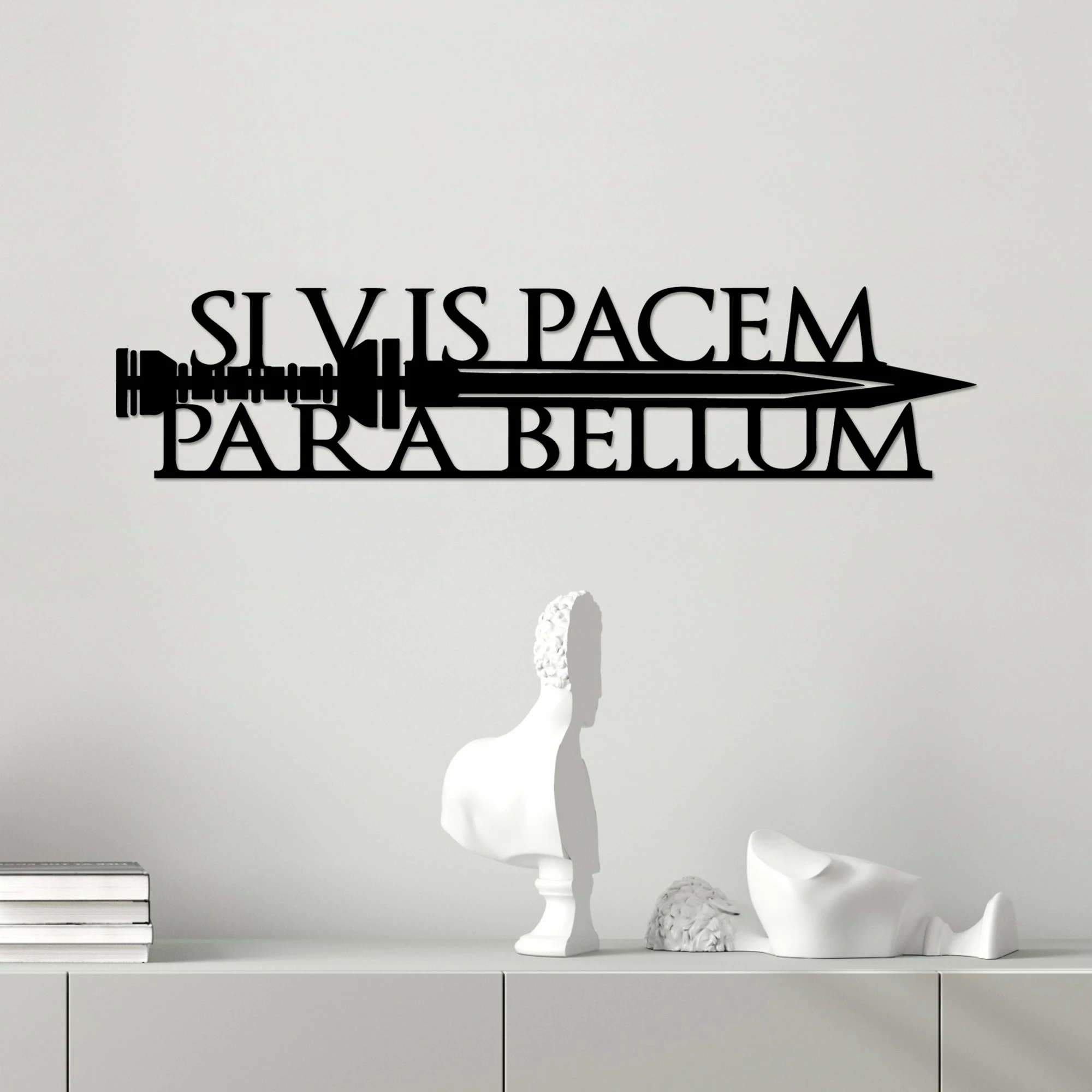 Aksesor dekorativ metalik për mur, Wallity, Si Vis Pacem 2, ngjyrë e zezë, 60x14cm