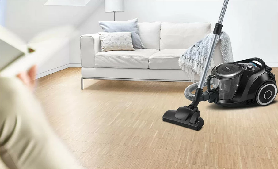 Fshesë me korrent Bosch Serie 6 BGC41XSIL, 700 W, pa qese, 2.4 L, e zezë