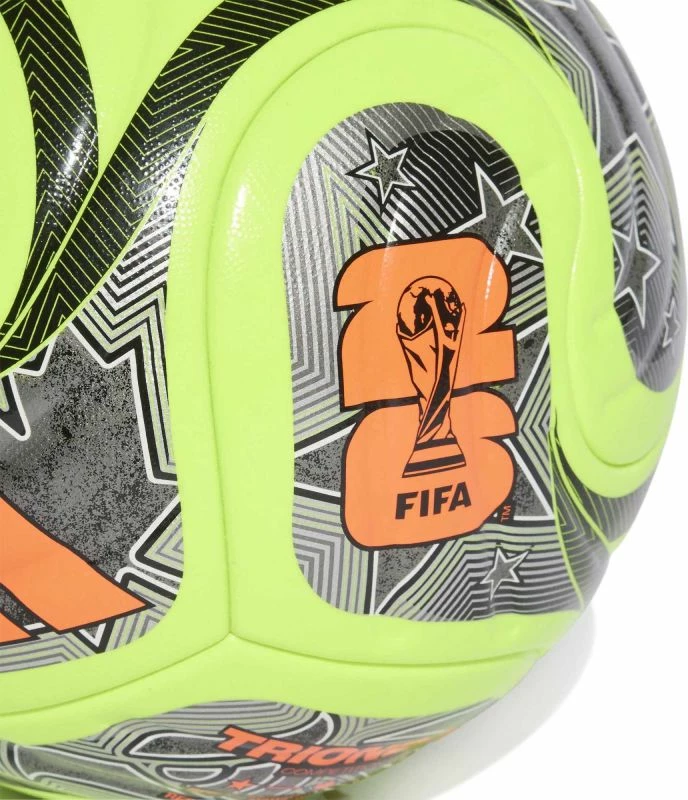 Top futbolli adidas, jeshil