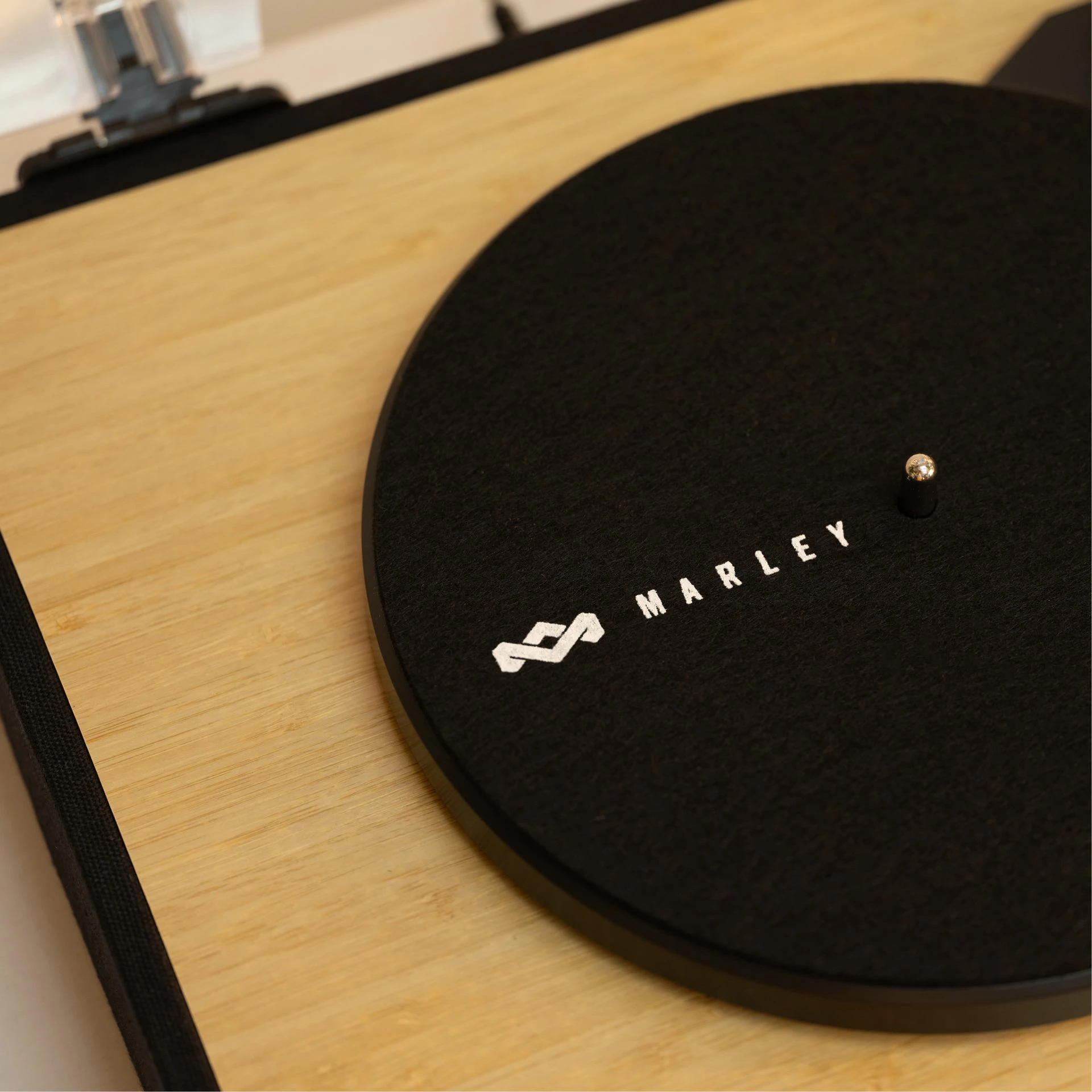 Gramofon Bluetooth House Of Marley Revolution BT me altoparlantë (set 2 copë), i zi