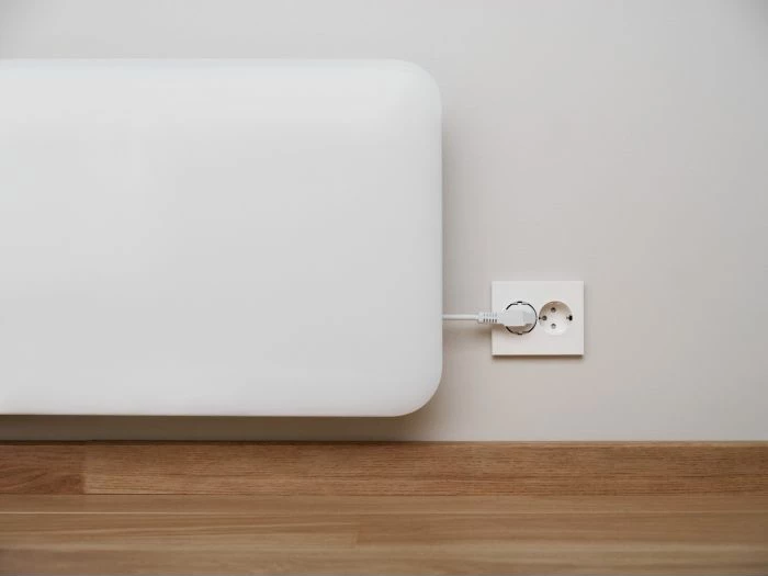 Ngrohës panel Wi‑Fi MILL PA2000WIFI4 2000W, IPX4, për 24–28 m², çelik, i bardhë