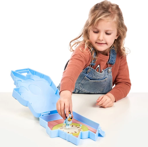 Bluey's Play & Go Playset