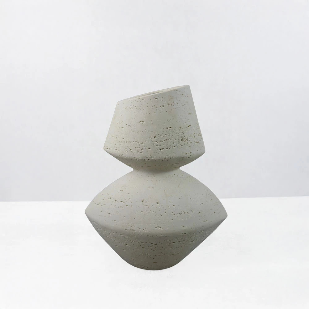 Vazo LOOMA III, rrëshirë, bezhë, 28.5x15.5x34.5cm