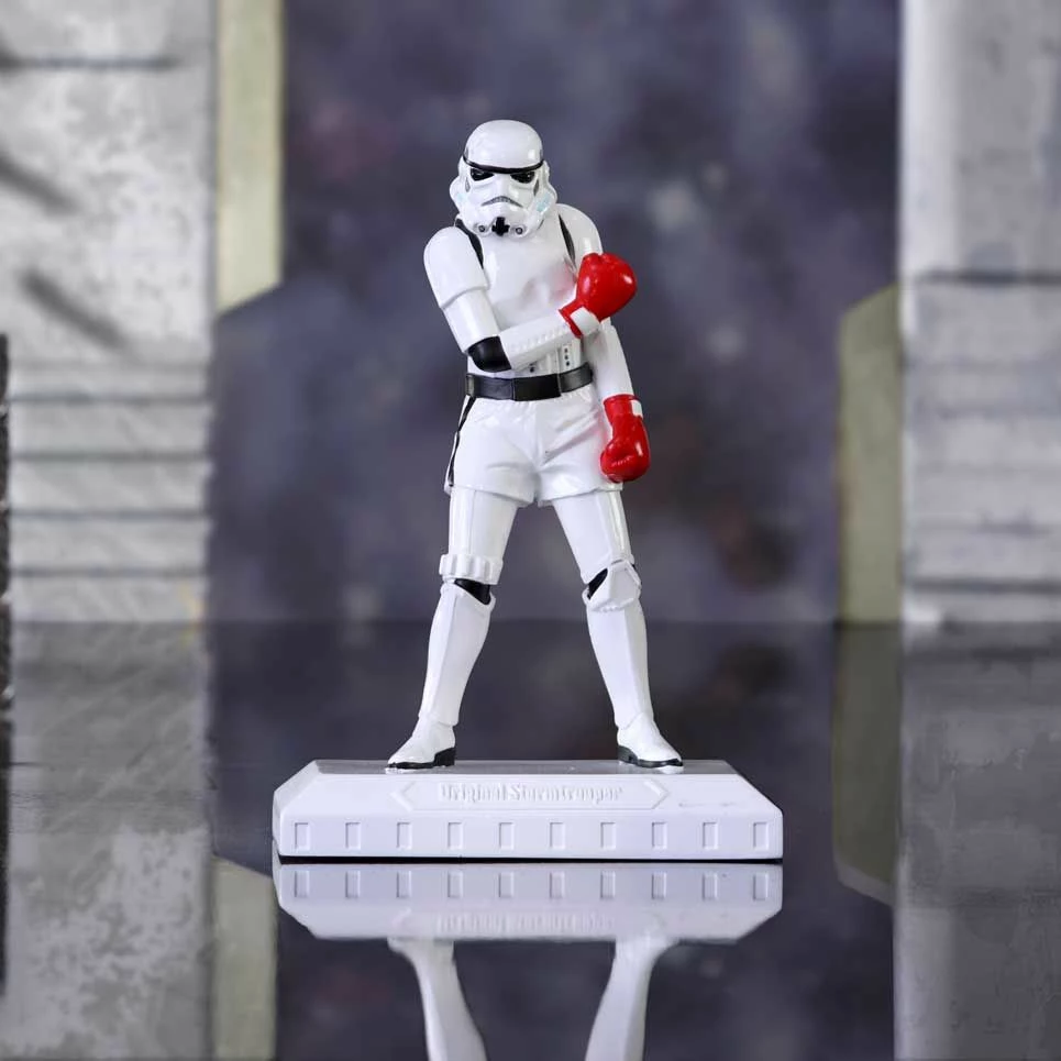 Figurinë koleksionuese NEMESIS NOW Stormtrooper "The Greatest" 18 cm, e bardhë me doreza të kuqe