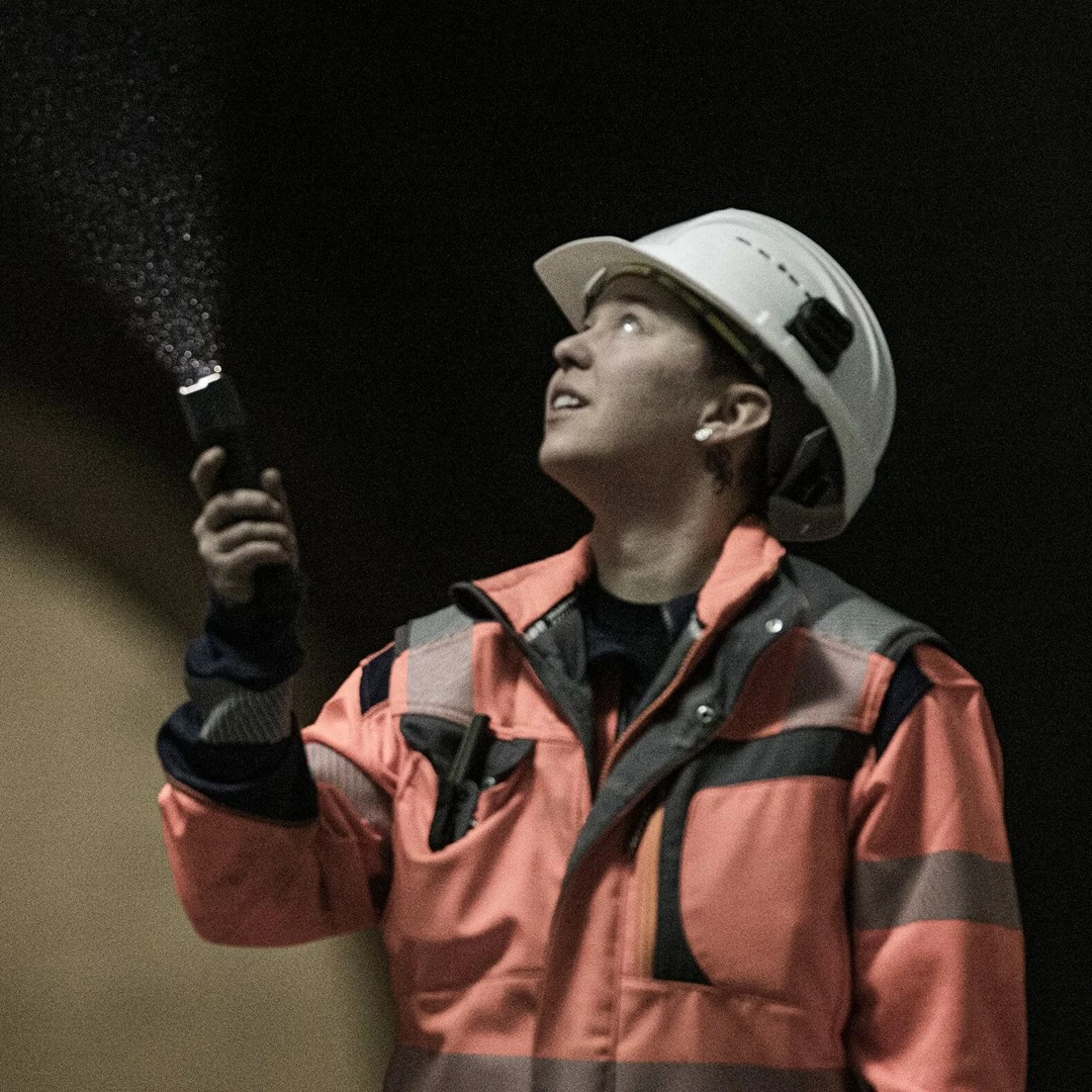 Elektrik dore Ledlenser P7R Pro, LED, 60 orë, IP68, Alumini, E zezë