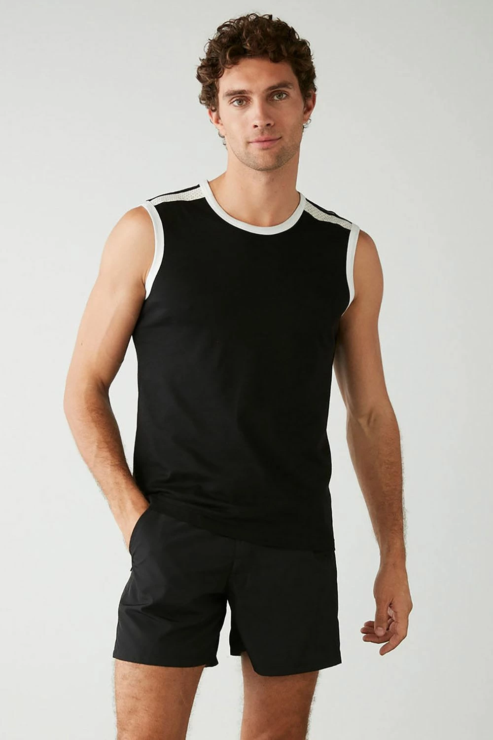 Fanellë e zezë për meshkuj, Jumeon, Best